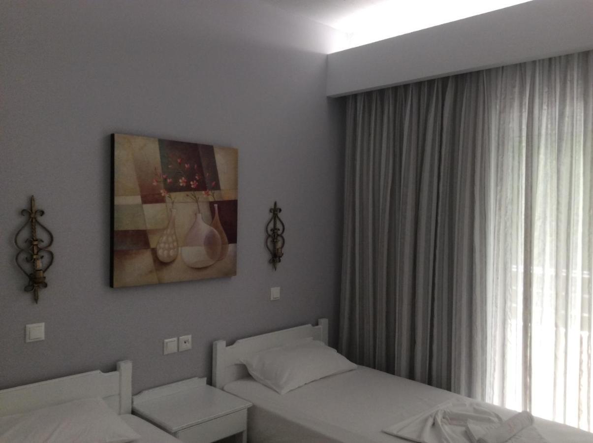 Maria Suites Platanés エクステリア 写真