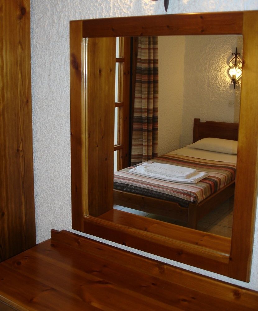 Maria Suites Platanés エクステリア 写真