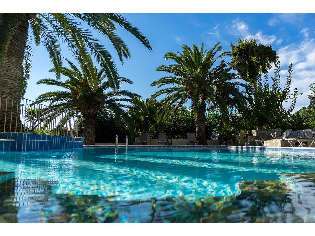 Maria Suites Platanés エクステリア 写真