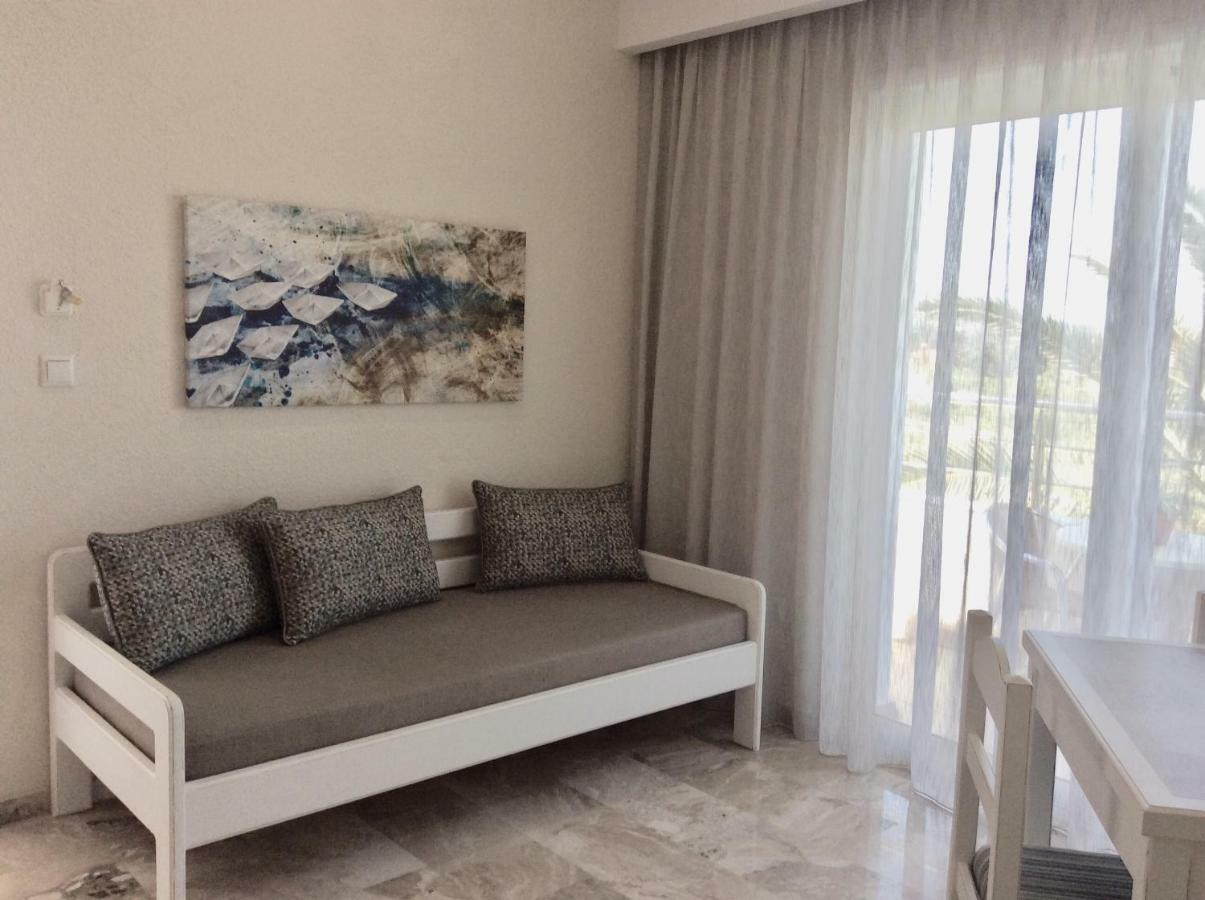 Maria Suites Platanés エクステリア 写真